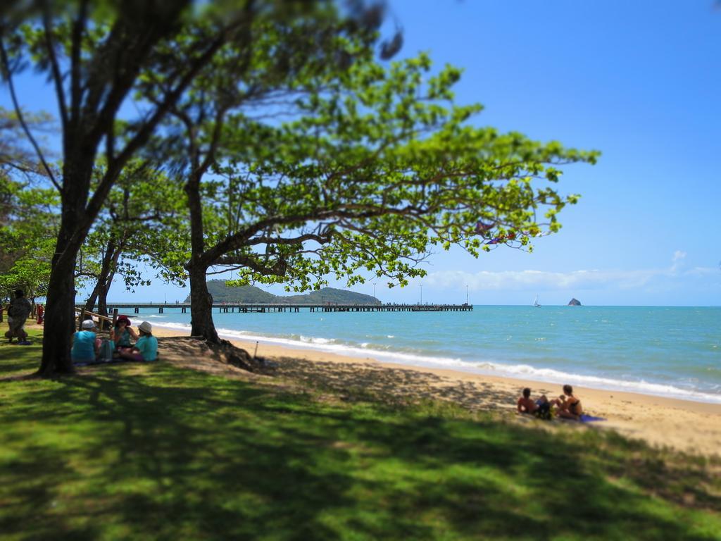 Cairns Beaches Flashpackers Palm Cove Exteriör bild